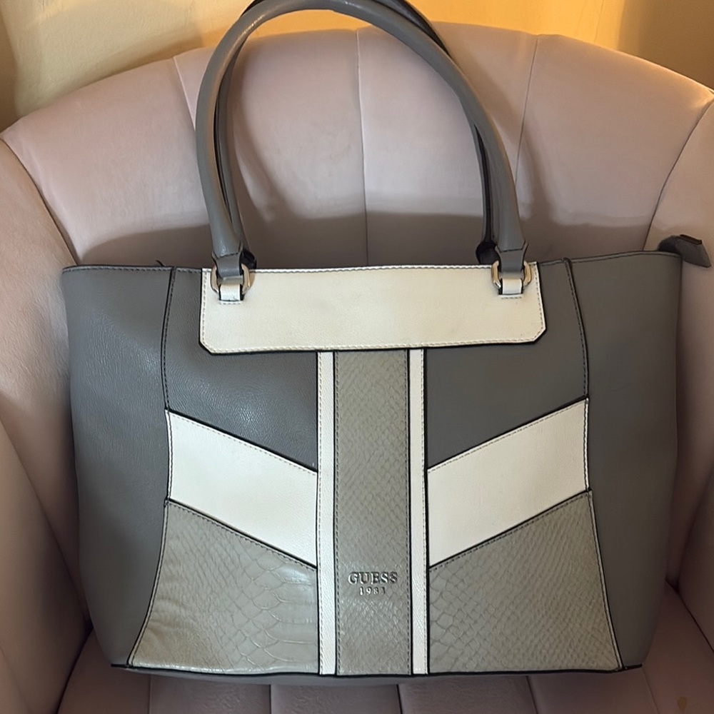 Guess Gray and White Modern Tote Bag